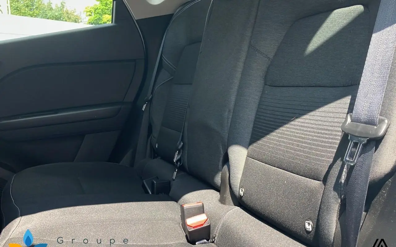 Renault Captur E-tech 145 - 21 business 815 8