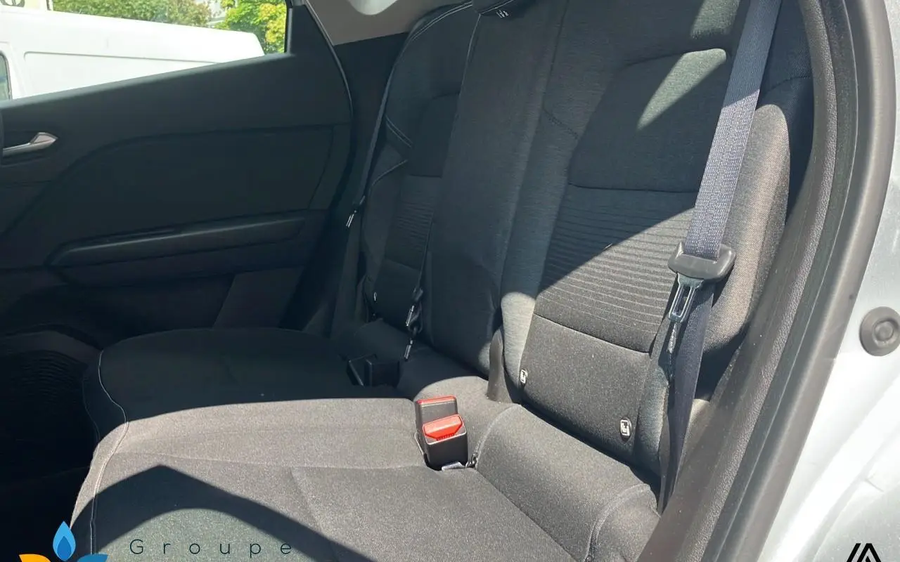 Renault Captur E-tech 145 - 21 business 815 9