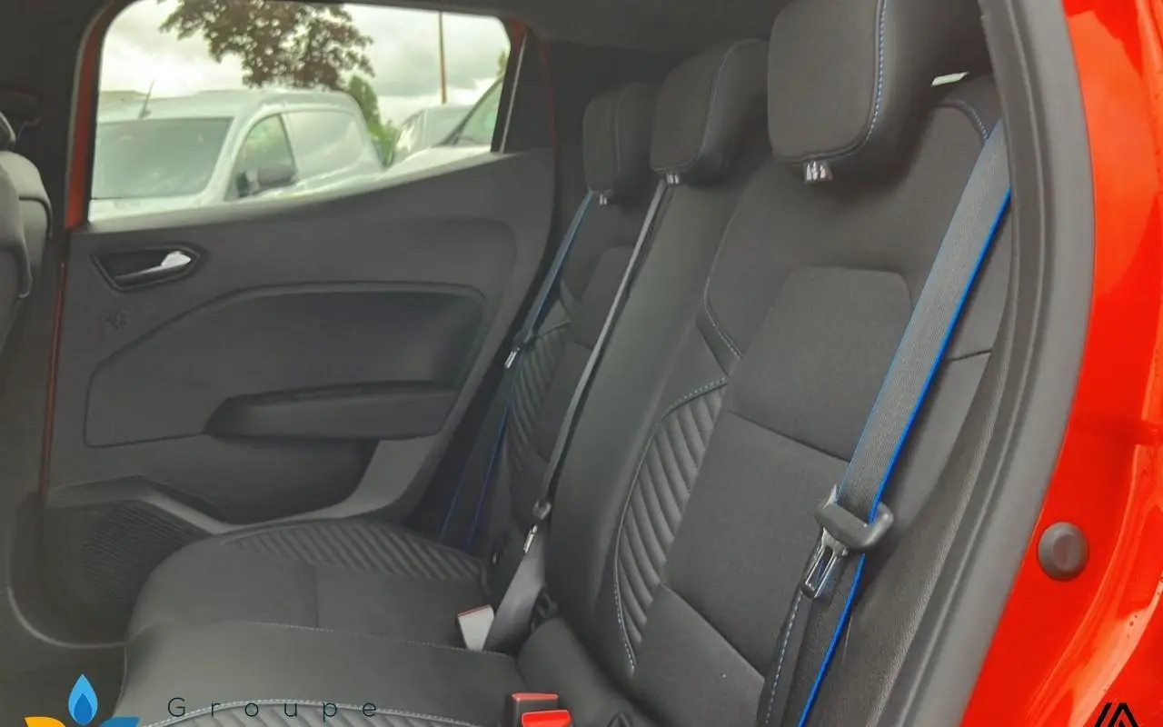 Renault Clio v Clio tce 90 esprit alpine 822 9