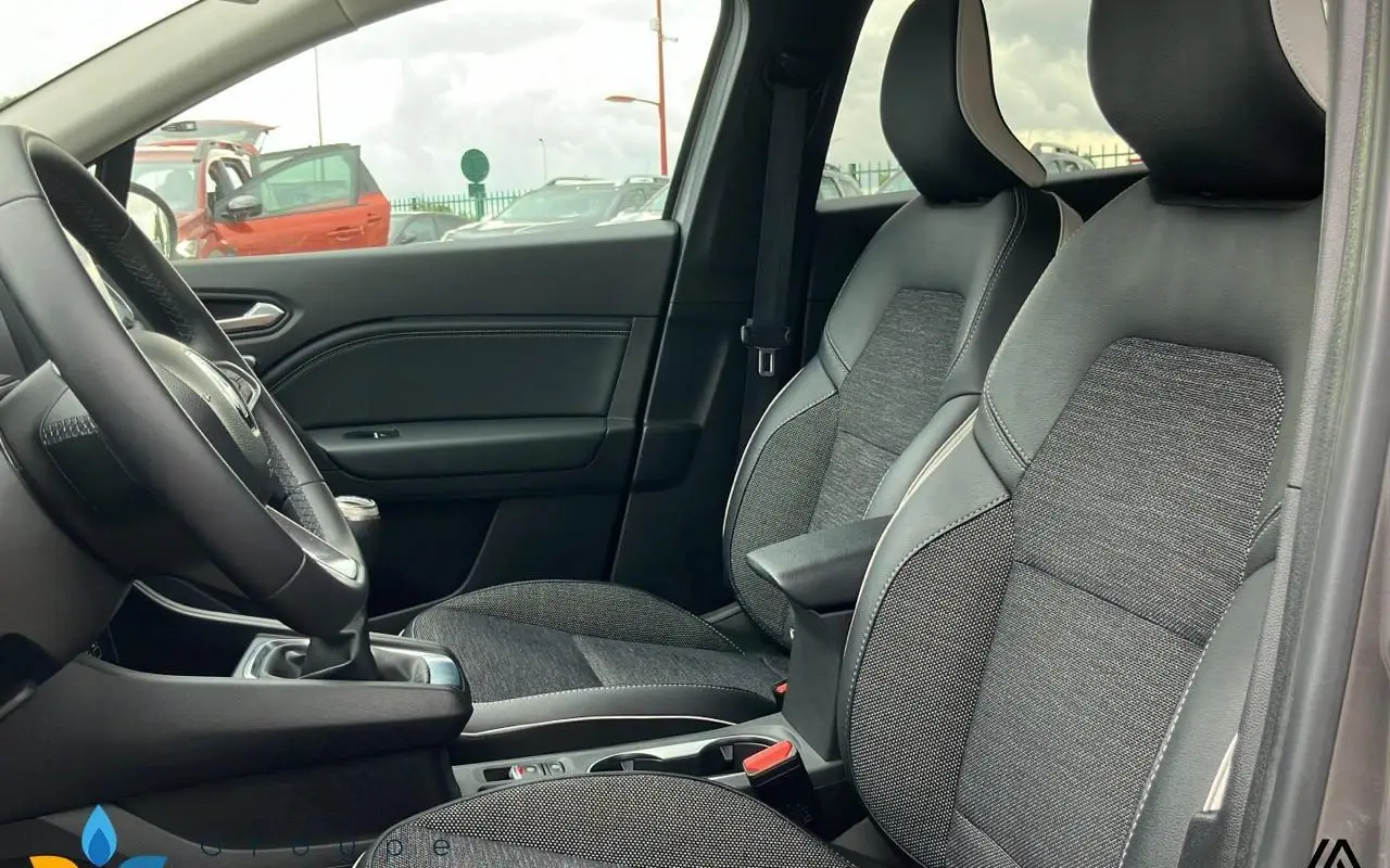 Renault Captur Tce 90 techno 823 8
