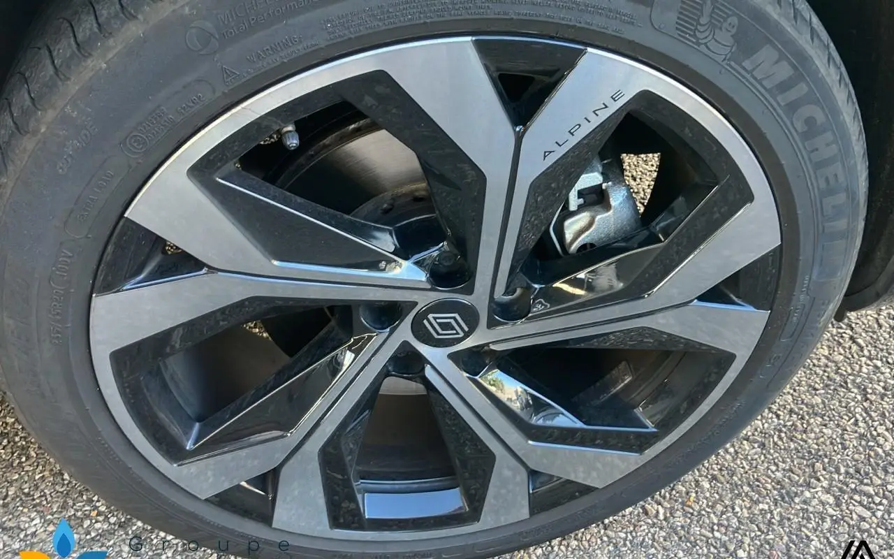 Renault Austral E-tech full hybrid 200 gsr2 techno esprit alpine 828 12