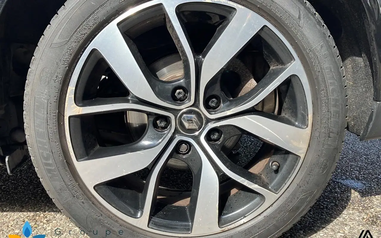 Renault Megane iv berline Mégane iv berline tce 140 fap zen 841 11