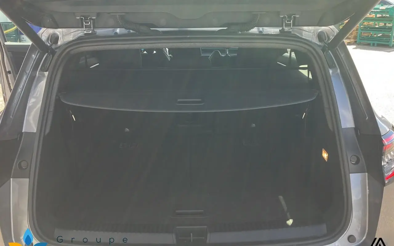 Renault Espace vi Espace e-tech hybrid 200 esprit alpine 843 10