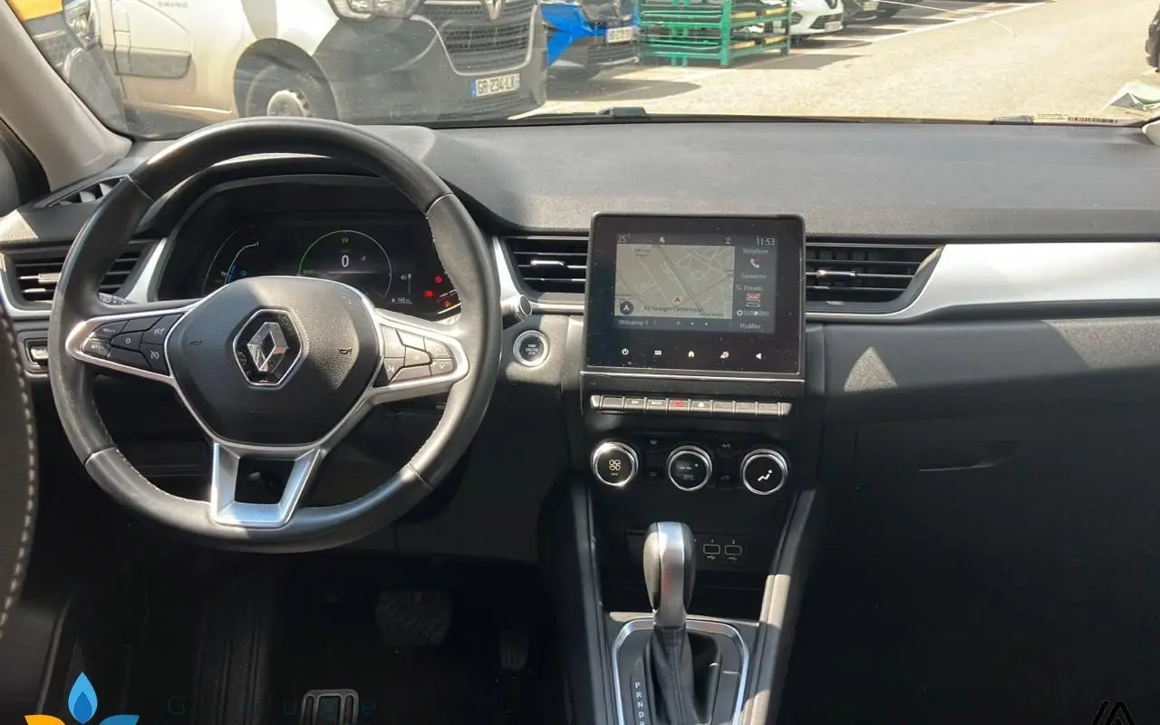 Renault Captur E-tech 145 - 21 business 854 6