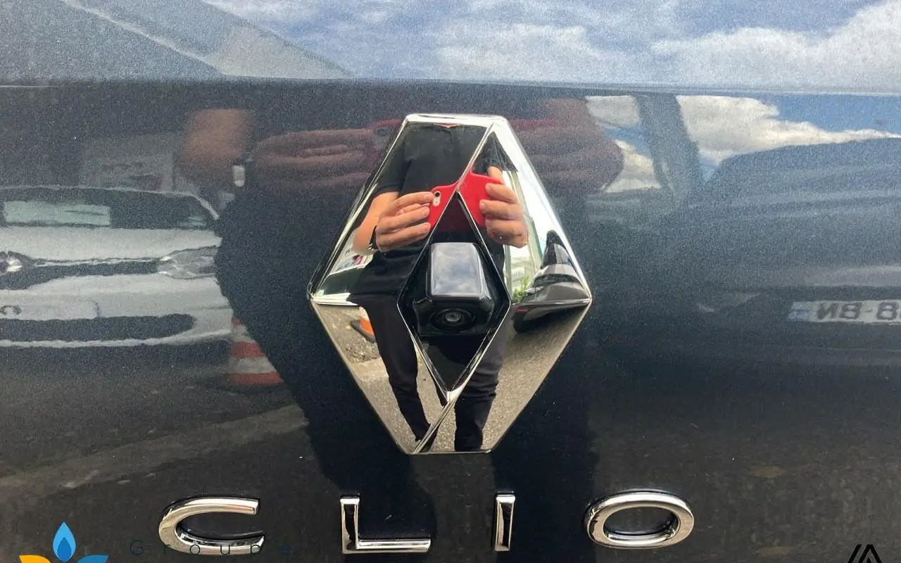 Renault Clio v Clio tce 90 - 21 limited 855 12