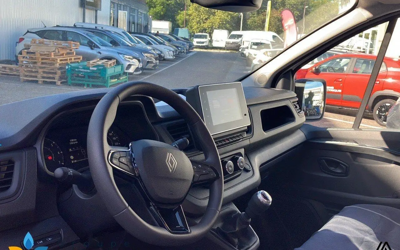Renault Trafic fourgon Trafic fgn l1h1 2t8 blue dci 130 gsr2 advance 866 6