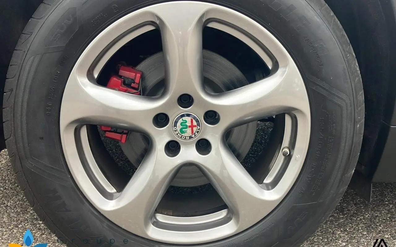 Alfa romeo Stelvio 2.0t 200 ch q4 at8 super 870 11