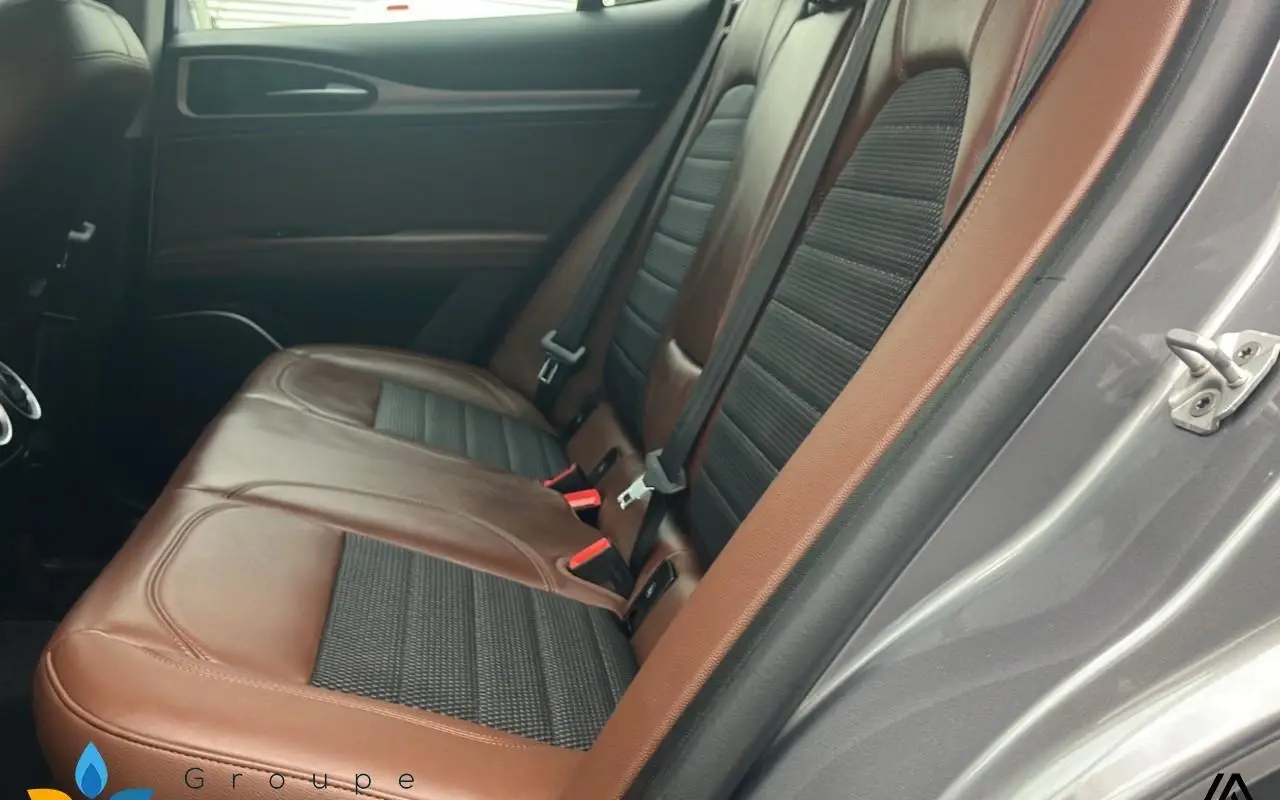 Alfa romeo Stelvio 2.0t 200 ch q4 at8 super 870 9