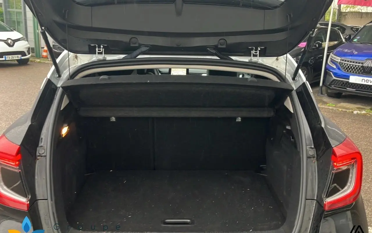 Renault Captur E-tech full hybrid 145 techno 886 10