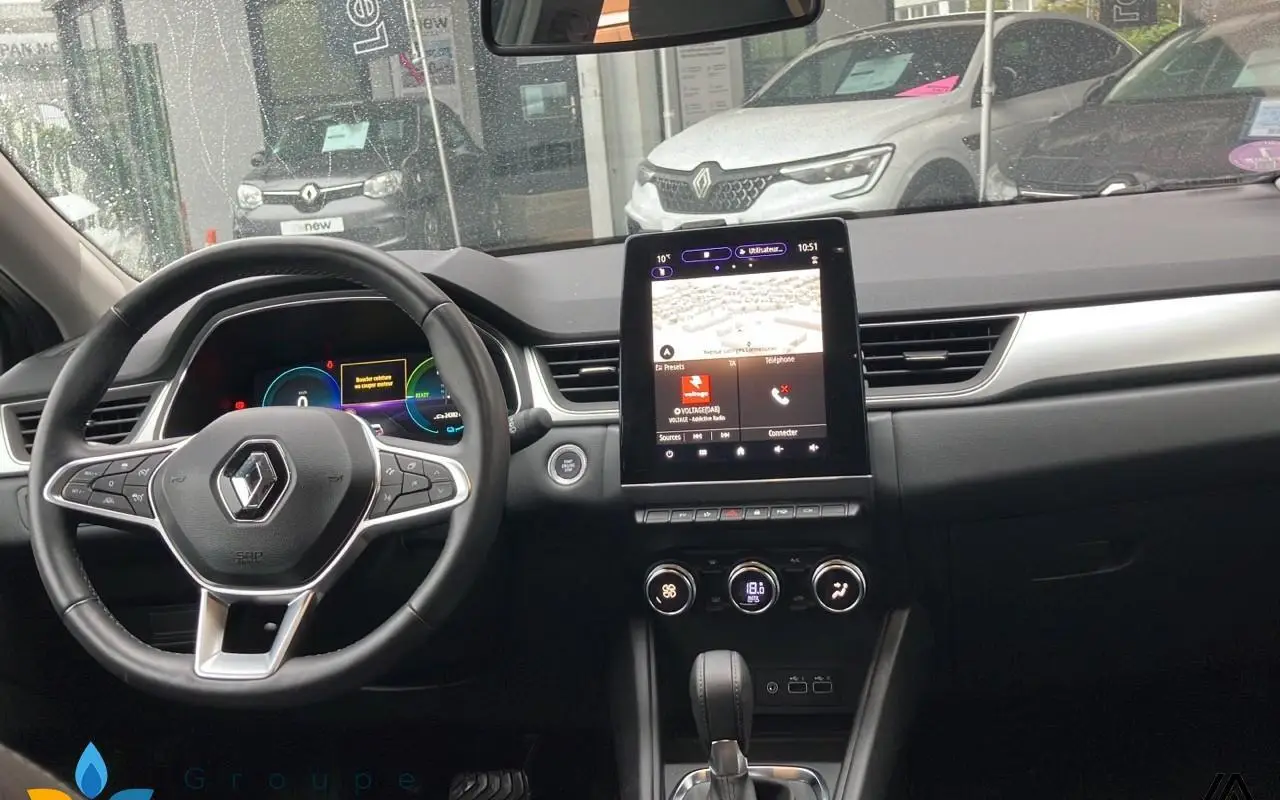 Renault Captur E-tech full hybrid 145 techno 886 6