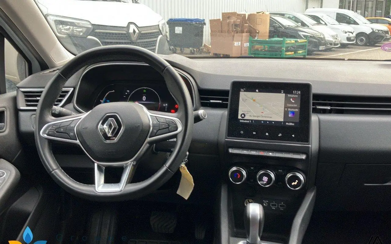 Renault Clio v Clio e-tech 140 business 900 6