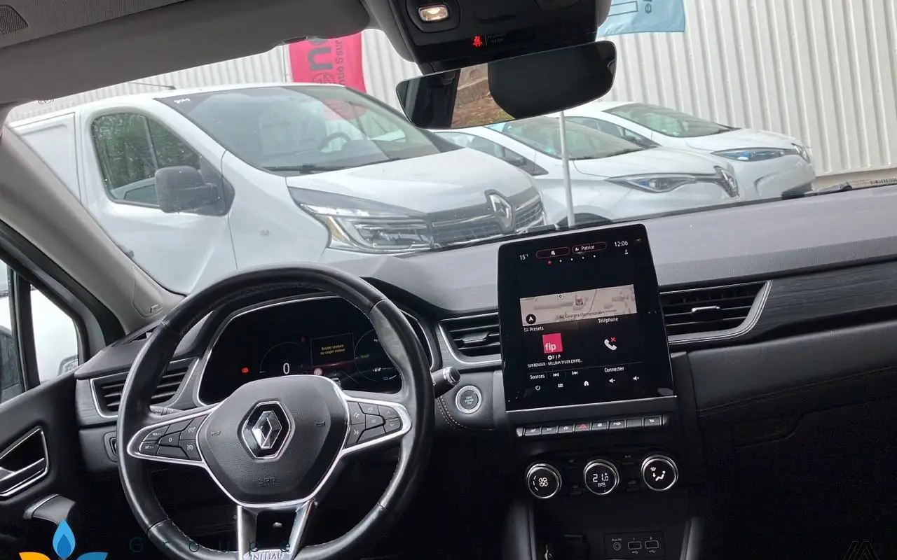Renault Captur E-tech plug-in 160 initiale paris 915 6