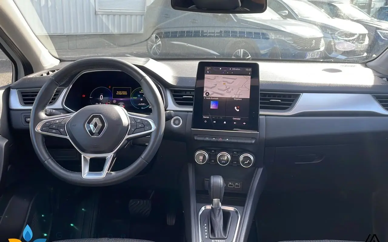 Renault Captur E-tech full hybrid 145 techno 922 6