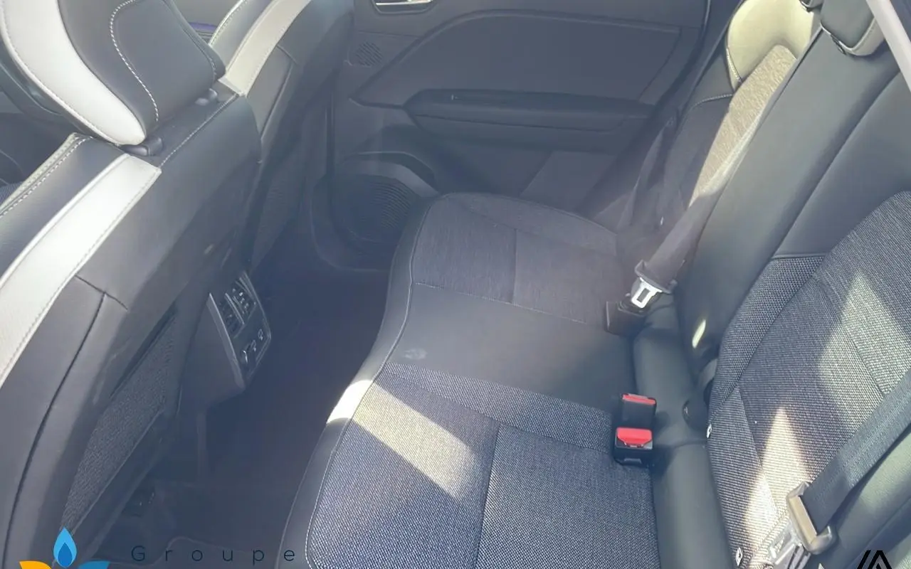 Renault Captur E-tech full hybrid 145 techno 922 9