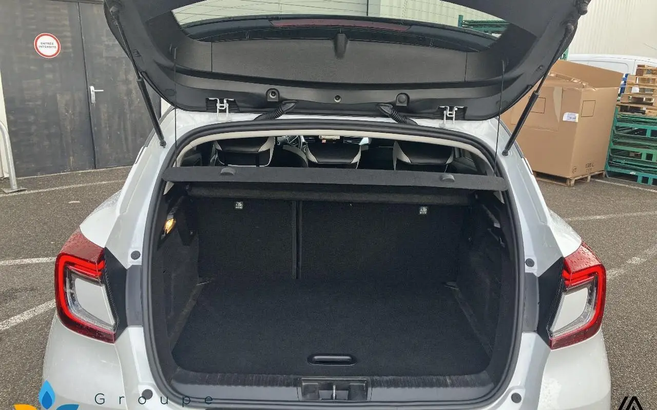 Renault Captur E-tech 145 - 21 intens 929 10