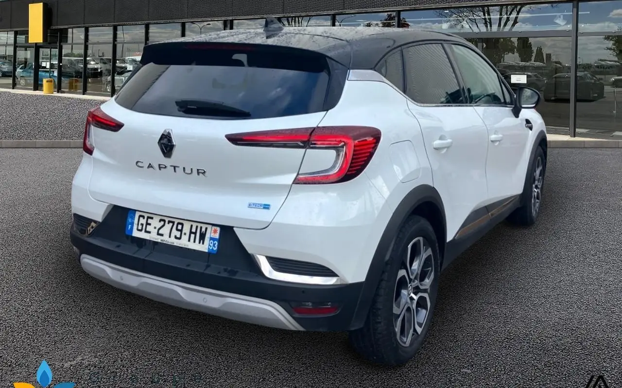 Renault Captur E-tech 145 - 21 intens 929 3