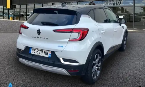 Renault Captur E-tech 145 - 21 intens 929 3