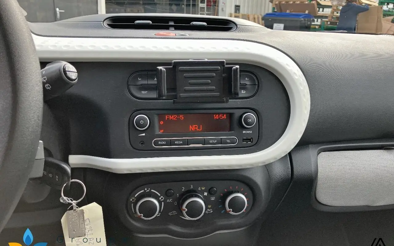Renault Twingo iii Twingo iii 1.0 sce 70 bc limited 932 7