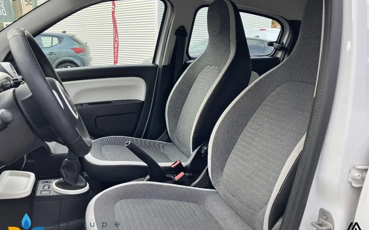 Renault Twingo iii Twingo iii 1.0 sce 70 bc limited 932 8