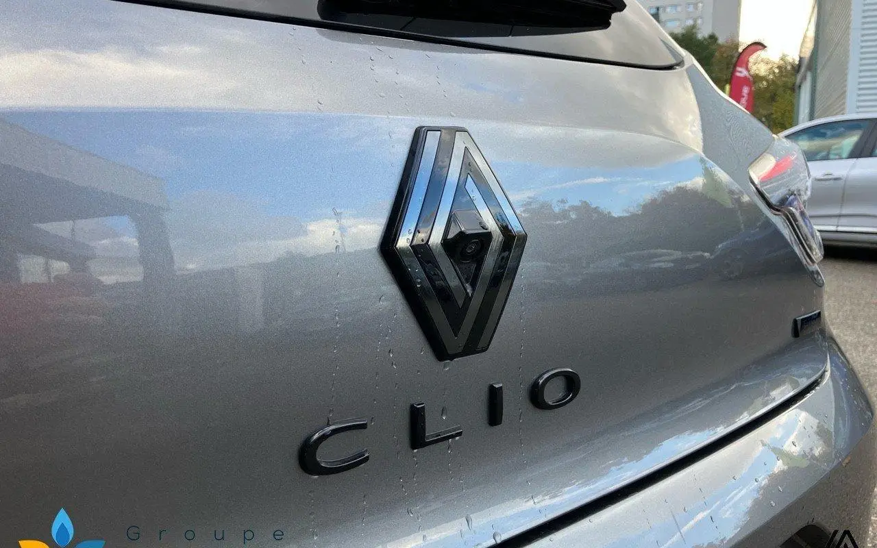 Renault Clio v Clio e-tech full hybrid 145 ch gsr2 esprit alpine 939 11