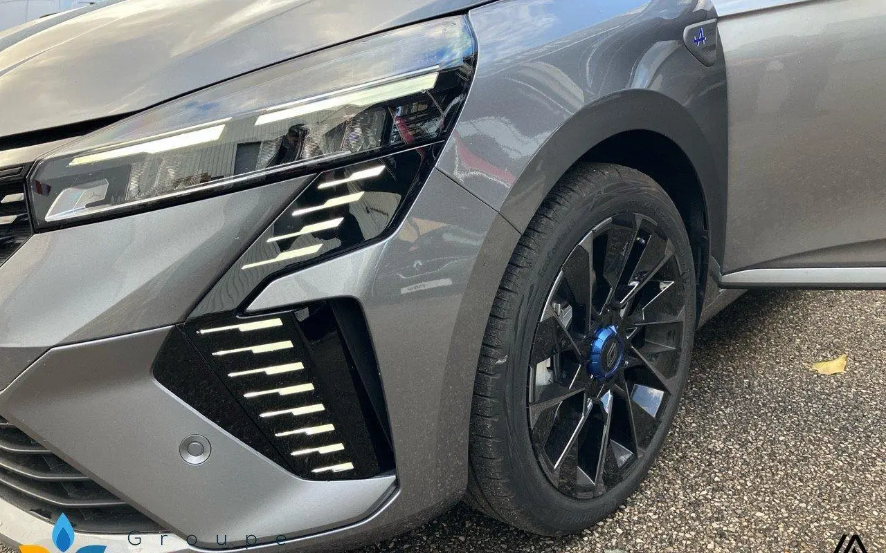 Renault Clio v Clio e-tech full hybrid 145 ch gsr2 esprit alpine 939 13