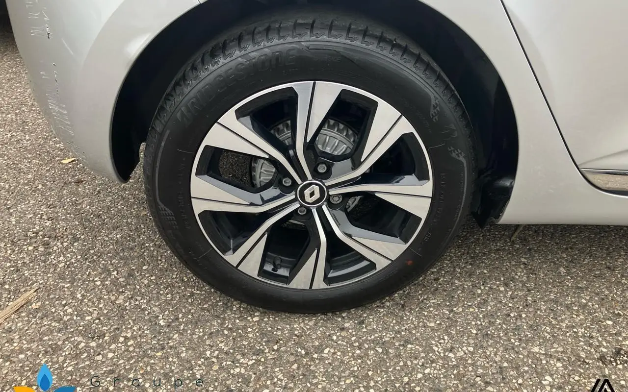 Renault Clio v Clio tce 90 evolution 940 11