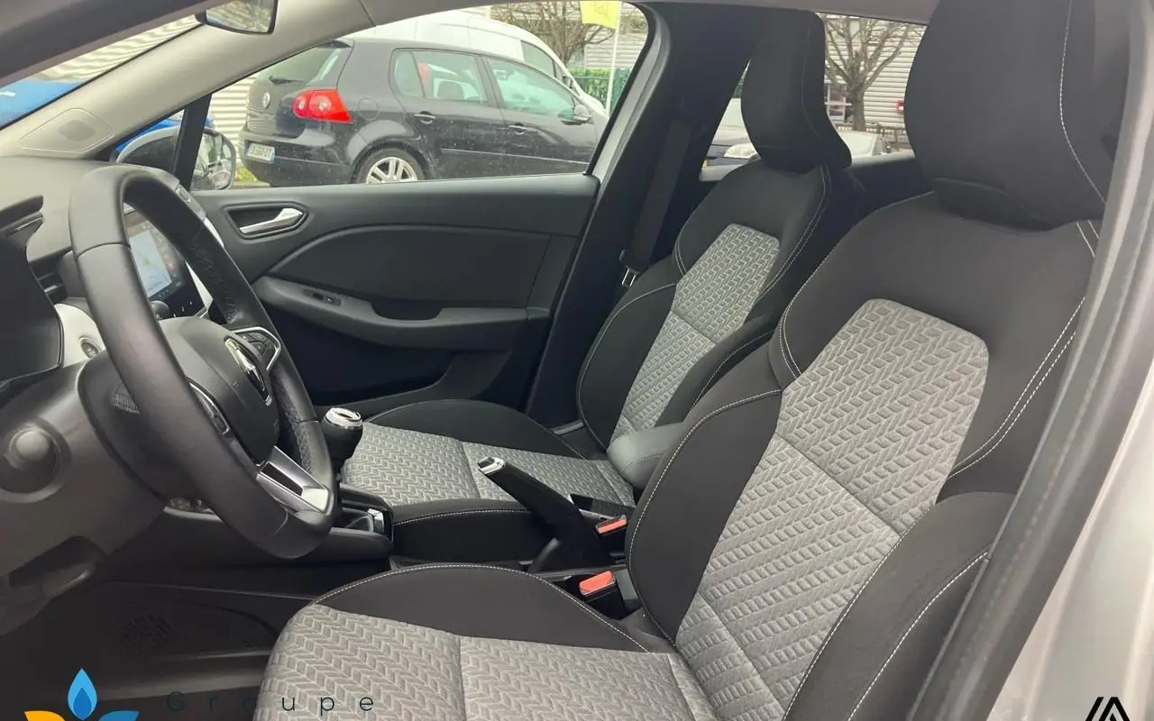 Renault Clio v Clio tce 90 evolution 940 8