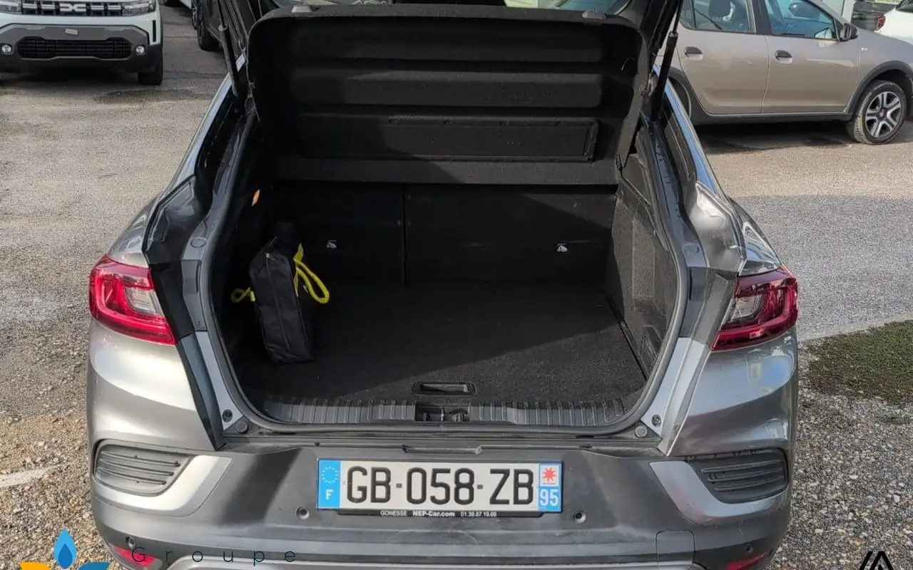 Renault Arkana E-tech 145 - 21b r.s. line 942 10