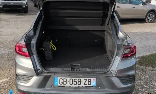 Renault Arkana E-tech 145 - 21b r.s. line 942 10