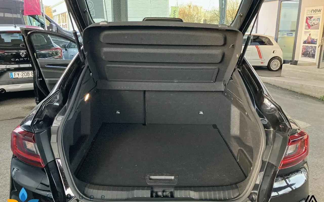 Renault Arkana E-tech hybride 145 - 22 engineered 946 10