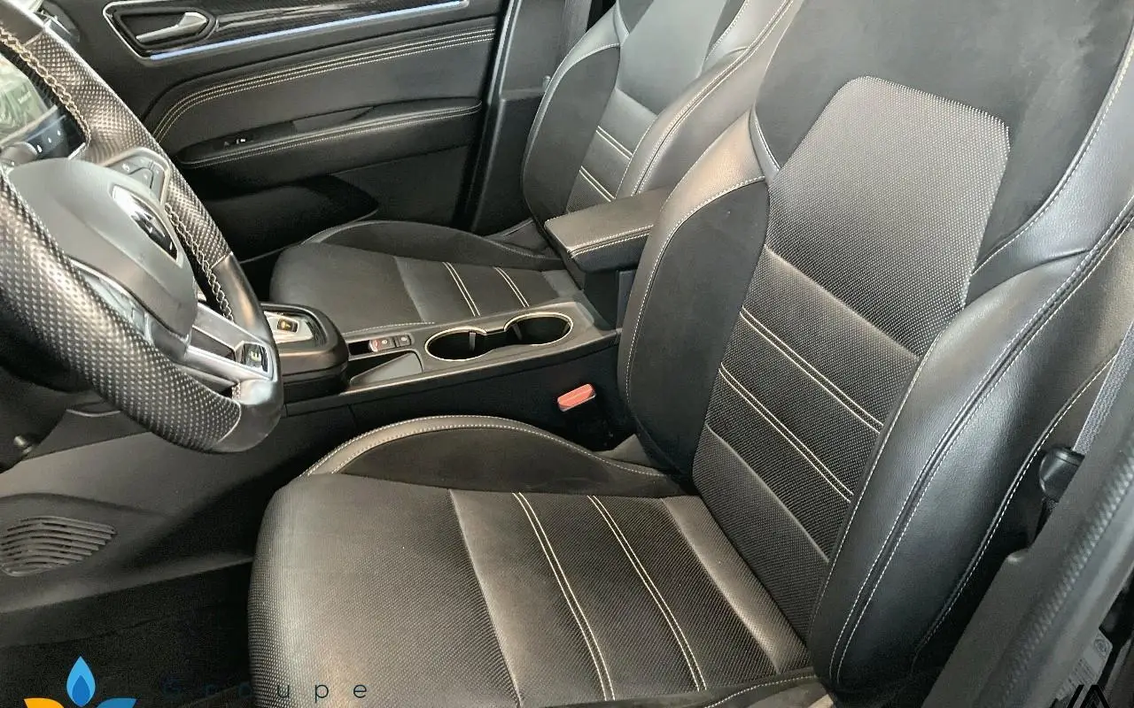 Renault Arkana E-tech hybride 145 - 22 engineered 946 8