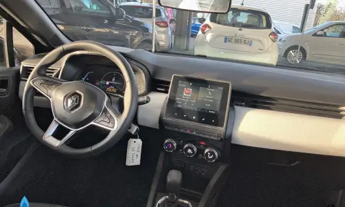 Renault Clio v Clio e-tech 140 - 21n limited 948 6