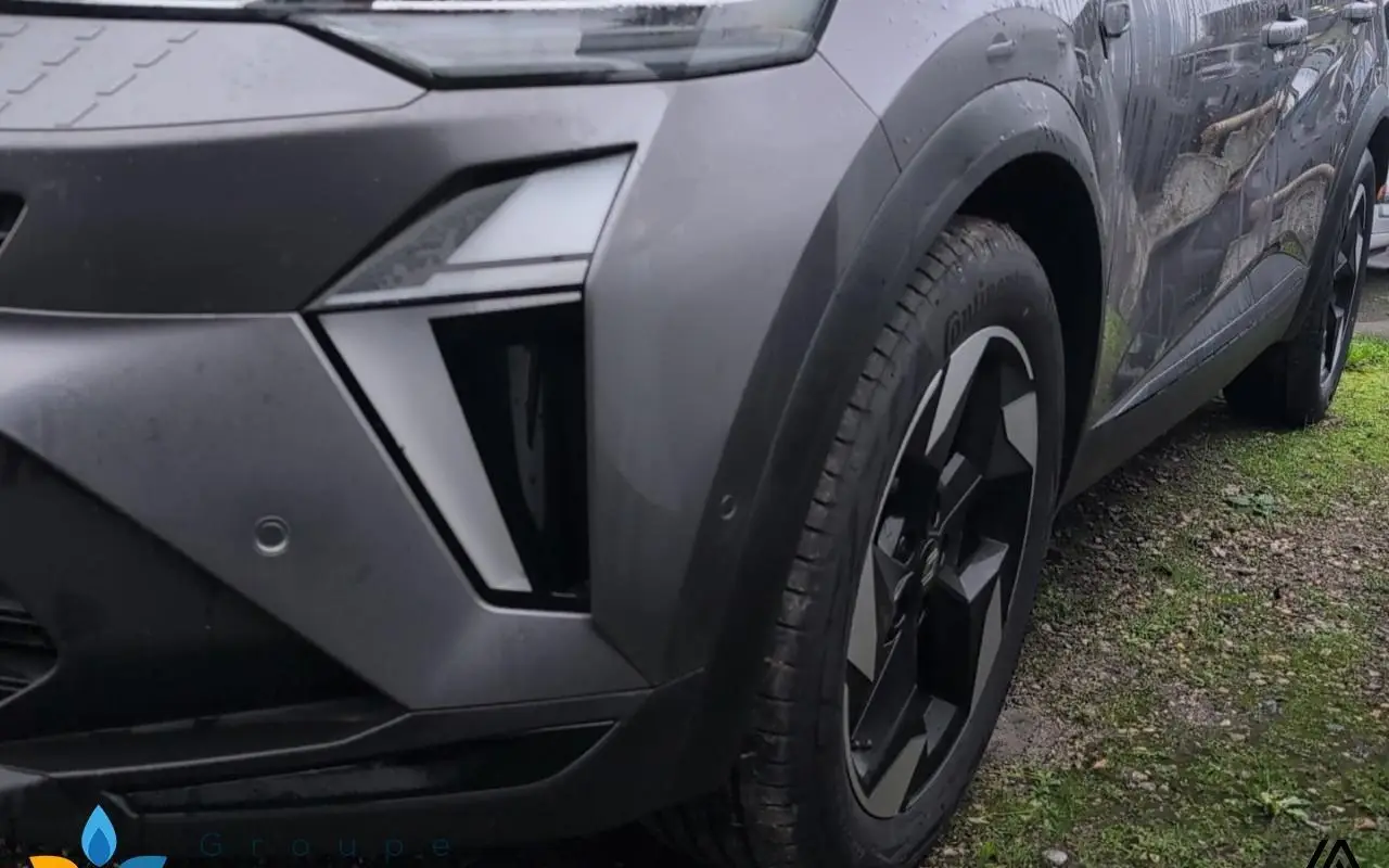 Renault Captur E-tech full hybrid 145 ch techno 951 2