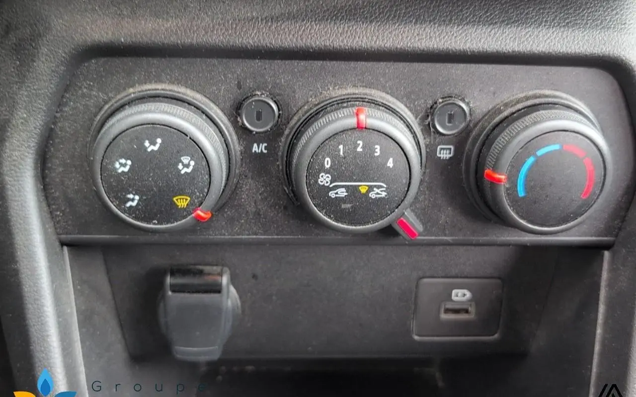 Dacia Sandero Eco-g 100 expression 952 12