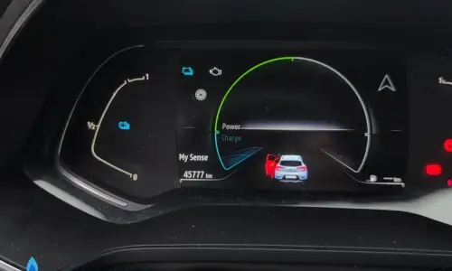 Renault Captur E-tech 145 - 21b initiale paris 954 9