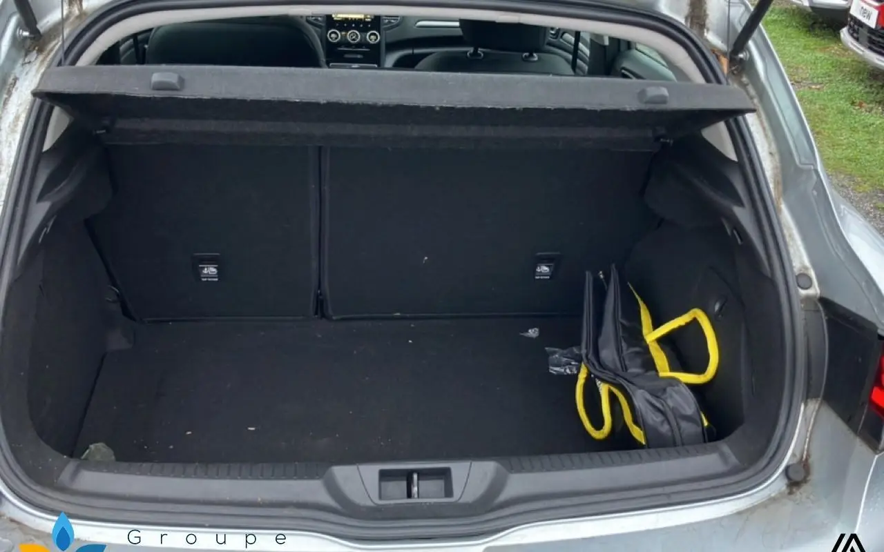 Renault Megane iv berline Mégane iv berline blue dci 115 business 956 10