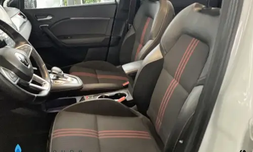 Renault Captur E-tech 145 - 21 r.s. line 960 8