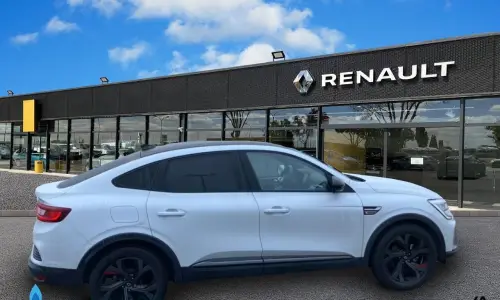 Renault Arkana E-tech 145 r.s. line 964 4