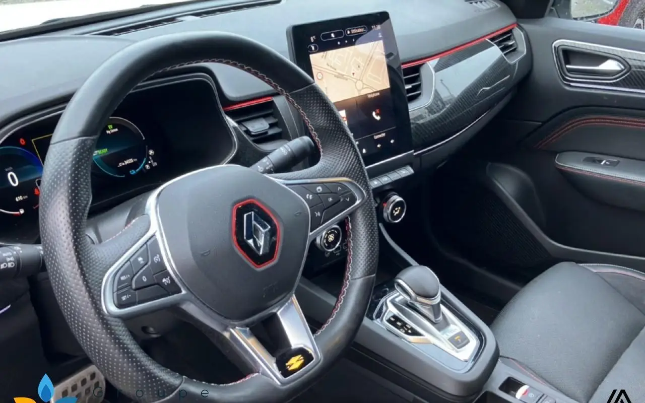Renault Arkana E-tech 145 r.s. line 964 6