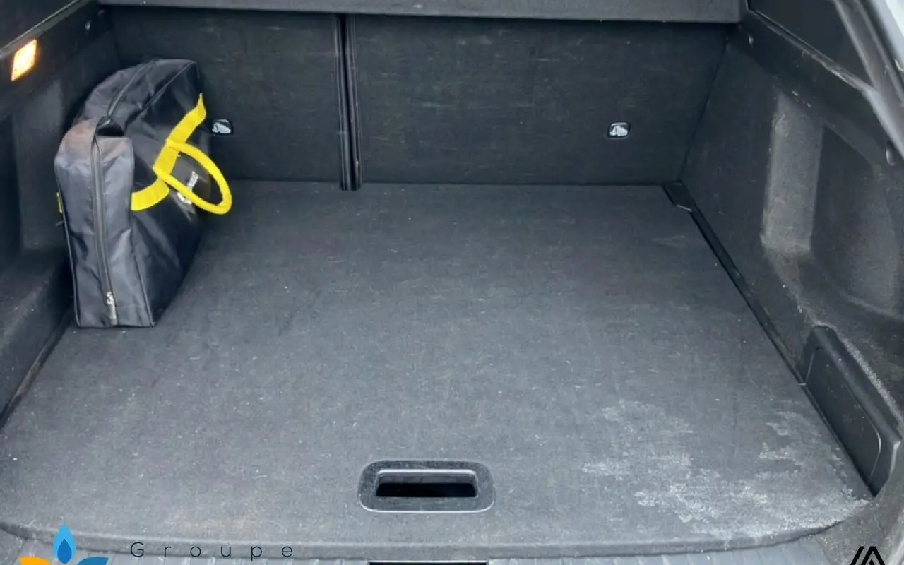 Renault Arkana E-tech 145 r.s. line 966 10