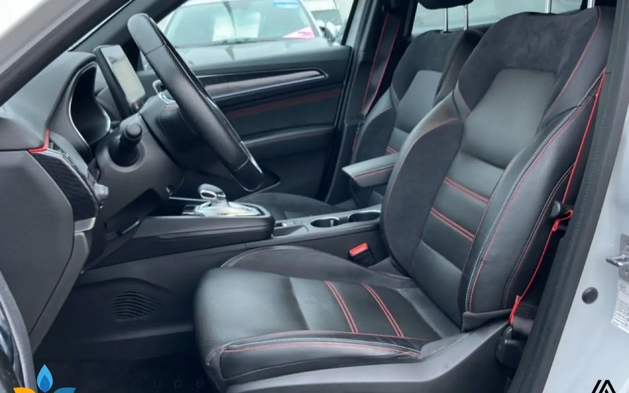 Renault Arkana E-tech 145 r.s. line 966 8