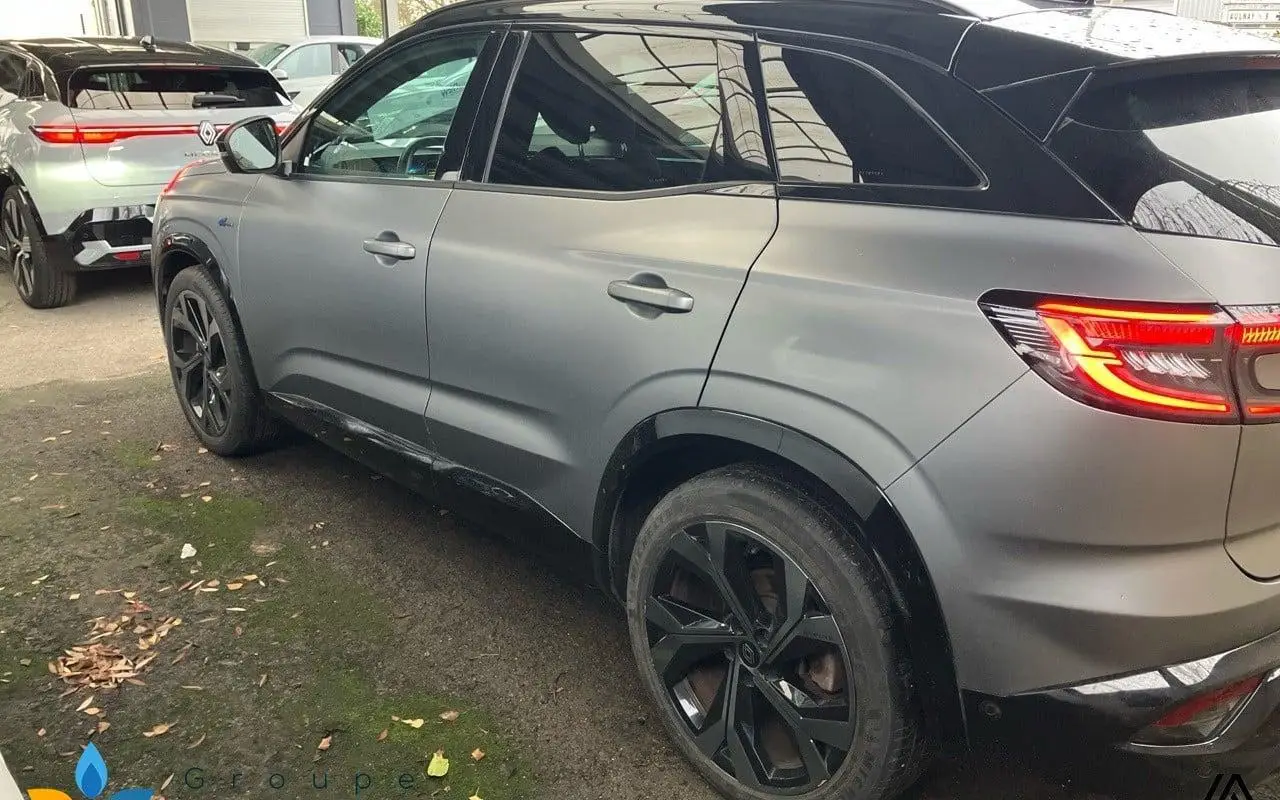 Renault Austral E-tech hybrid 200 iconic esprit alpine 967 2