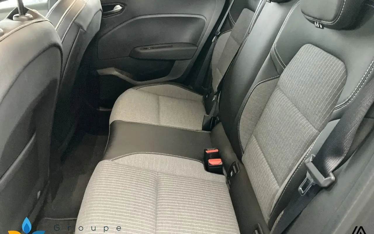 Renault Clio v Clio e-tech full hybrid 145 techno 977 9