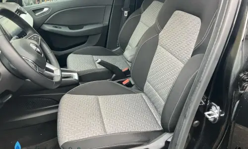 Renault Clio v Clio e-tech full hybrid 145 evolution 984 8