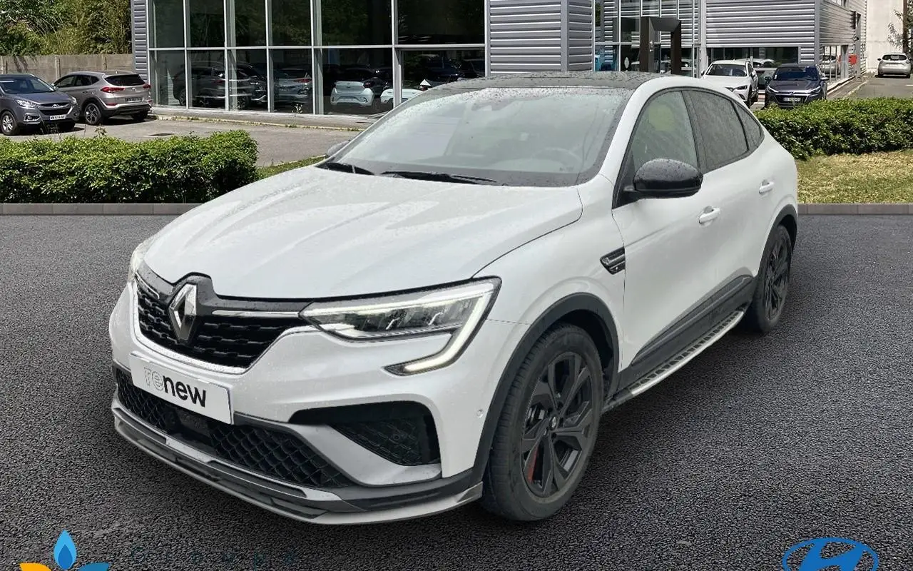 Renault Arkana E-tech 145 - 21b r.s. line 986 1