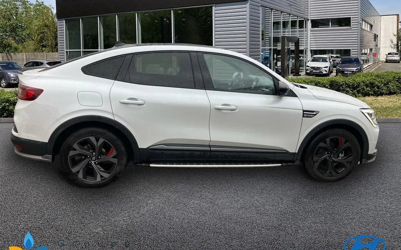 Renault Arkana E-tech 145 - 21b r.s. line 986 4