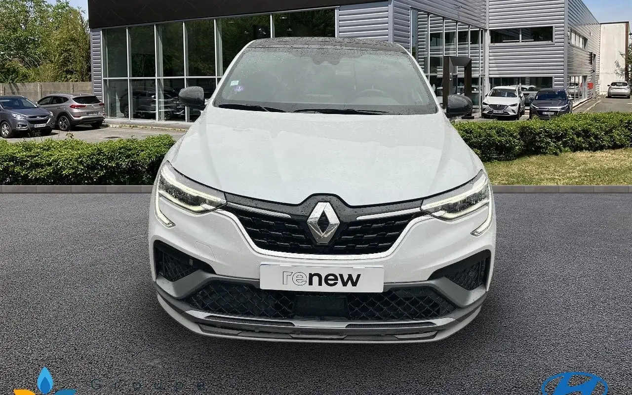 Renault Arkana E-tech 145 - 21b r.s. line 986 5