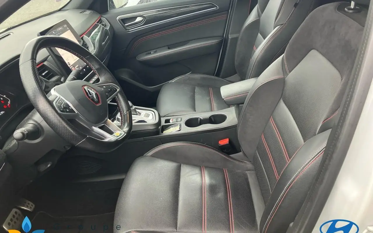 Renault Arkana E-tech 145 - 21b r.s. line 986 8