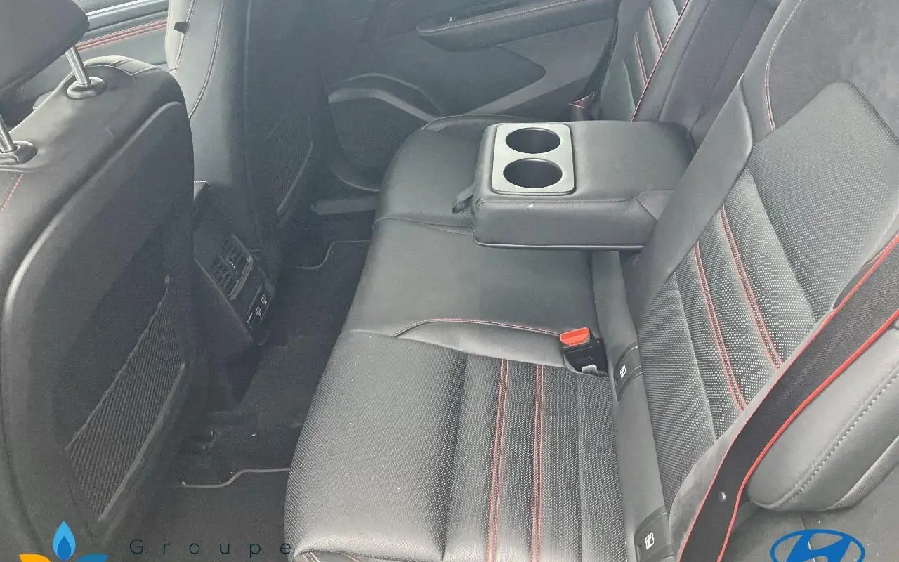 Renault Arkana E-tech 145 - 21b r.s. line 986 9