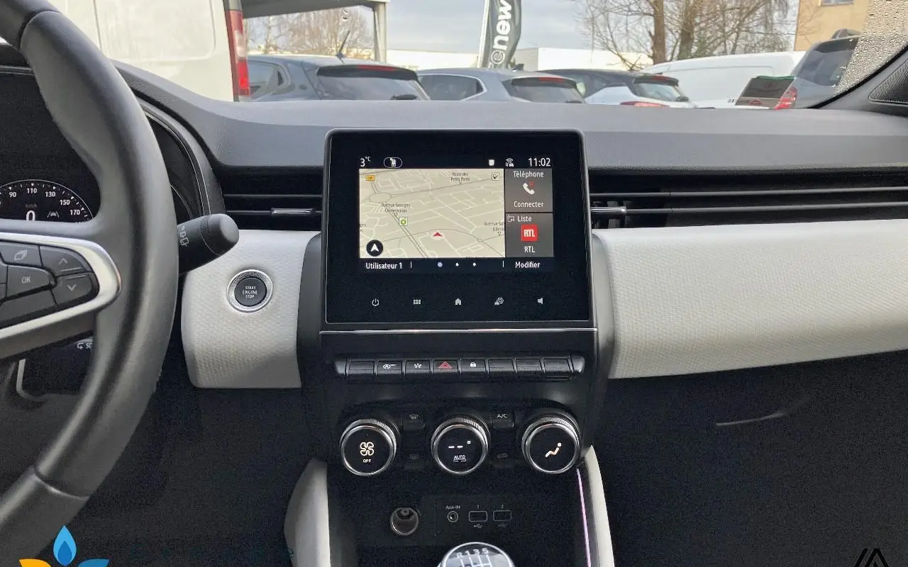 Renault Clio v Clio tce 90 - 21n intens 989 7